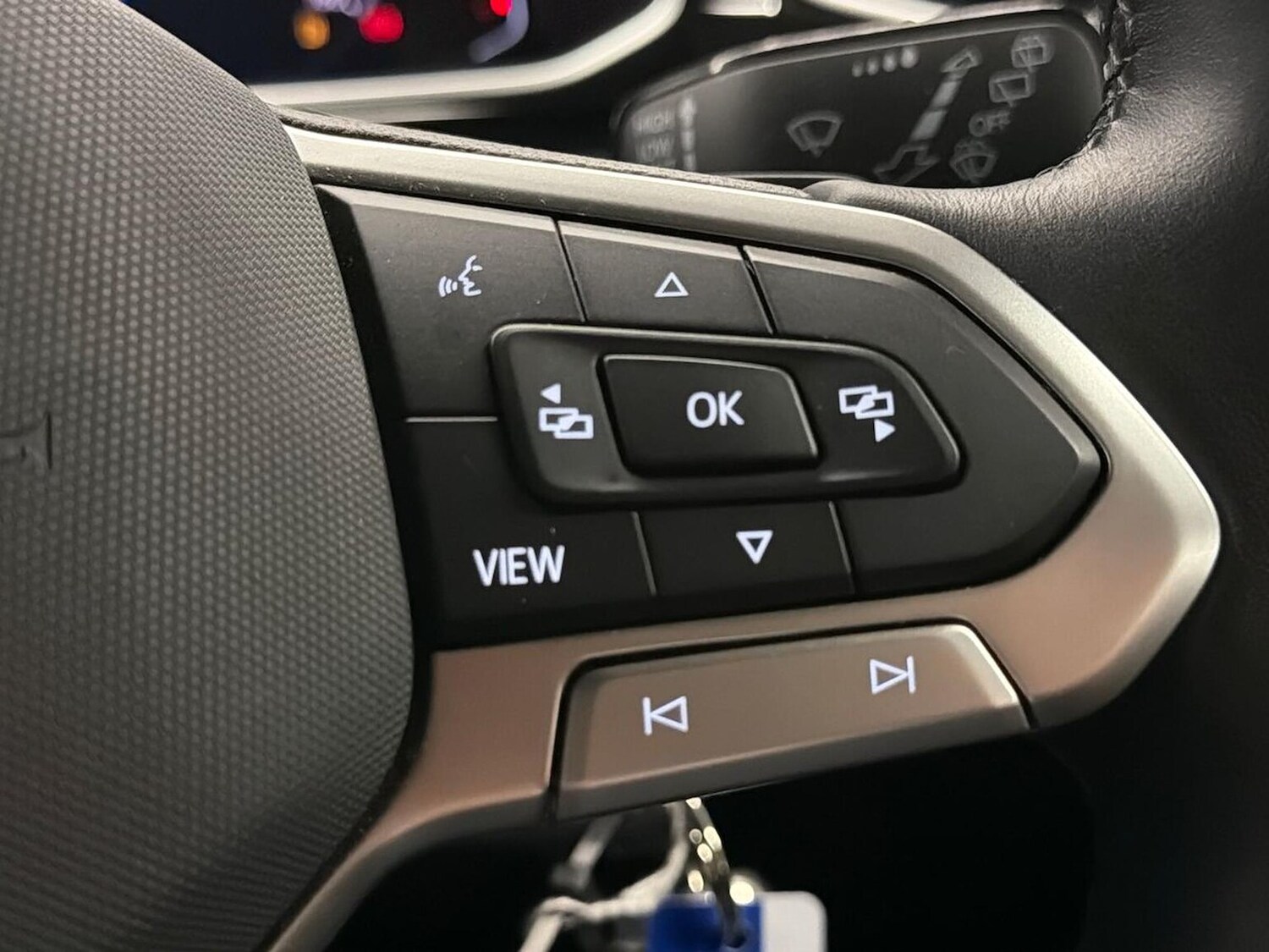 Used Volkswagen T-Roc 2023 for sale - 77487869: Photo 26