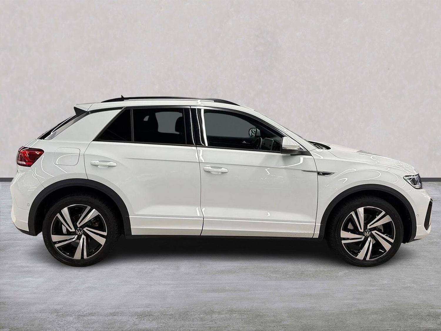 Used Volkswagen T-Roc 2023 for sale - 77487869: Photo 3