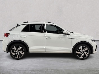 Used Volkswagen T-Roc 2023 for sale - 77487869: Photo