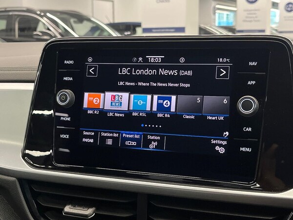 Used Volkswagen T-Roc 2022 for sale - 76114353: Photo 11
