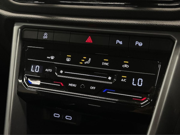 Used Volkswagen T-Roc 2022 for sale - 76114353: Photo 12