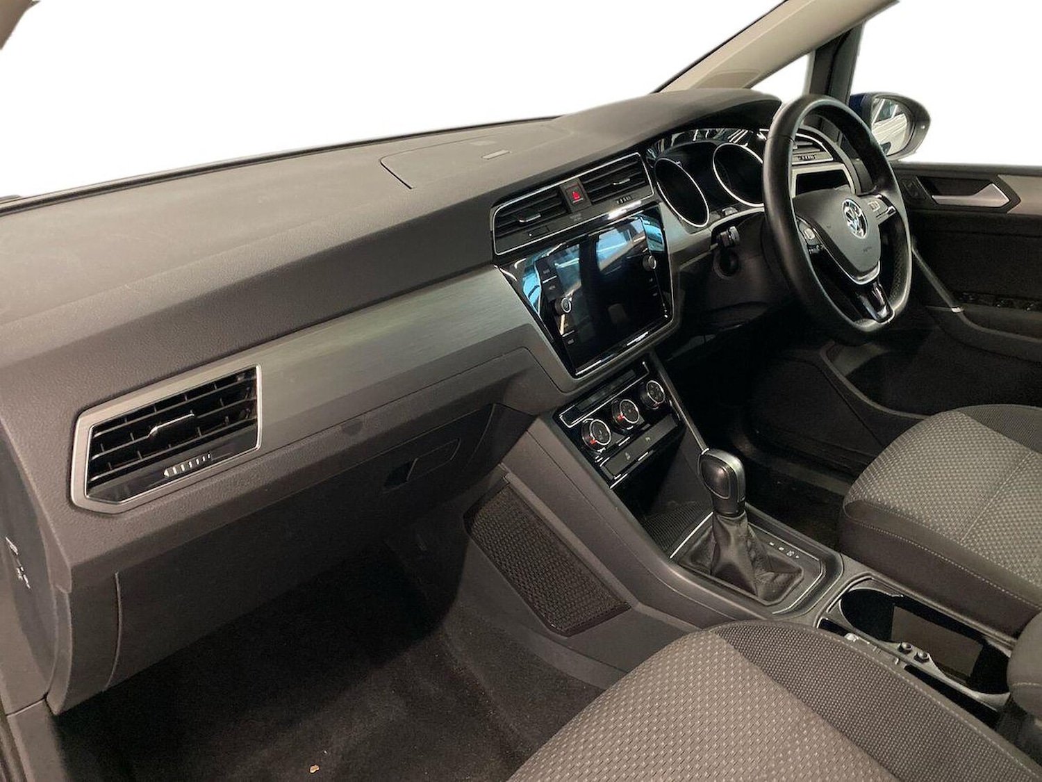 Used Volkswagen Touran 2021 for sale - 76583239: Photo 7