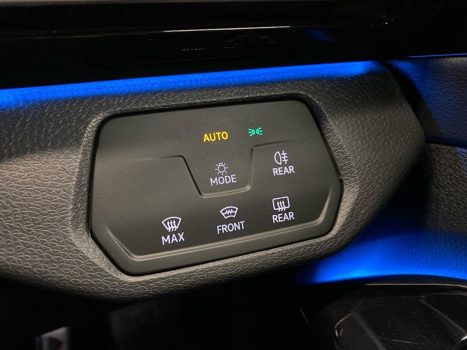 Used Volkswagen ID.4 2022 for sale - 77059818: Photo 24