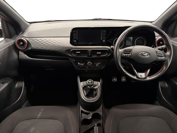 Used Hyundai i10 2021 for sale - 76182437: Photo 8