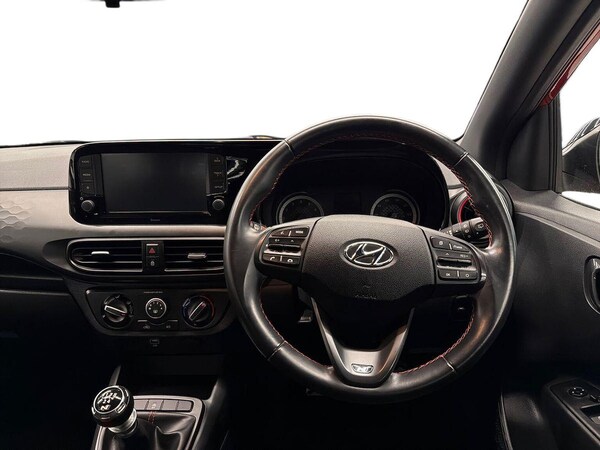 Used Hyundai i10 2021 for sale - 76182437: Photo 9