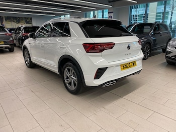 Used Volkswagen T-Roc 2025 for sale - 77796996: Photo