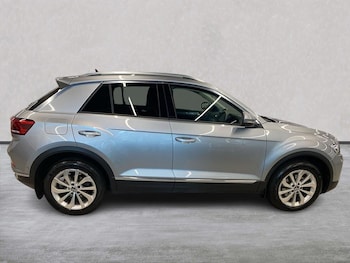 Used Volkswagen T-Roc 2022 for sale - 78628098: Photo