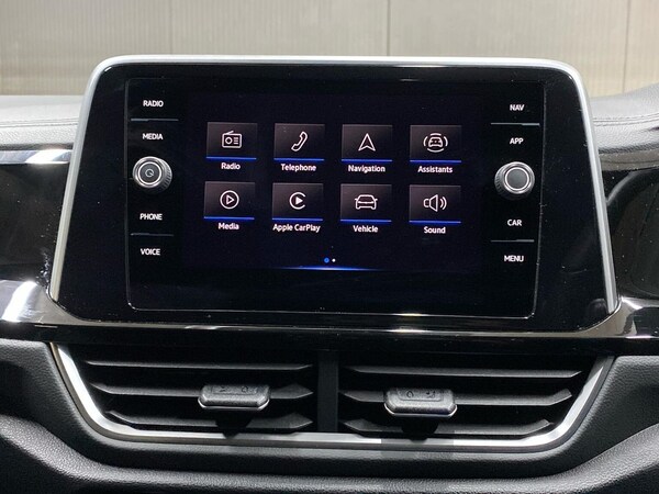 Used Volkswagen T-Roc 2022 for sale - 75956197: Photo 11