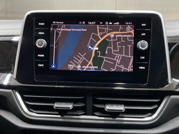 Used Volkswagen T-Roc 2022 for sale - 75956197: Photo 23