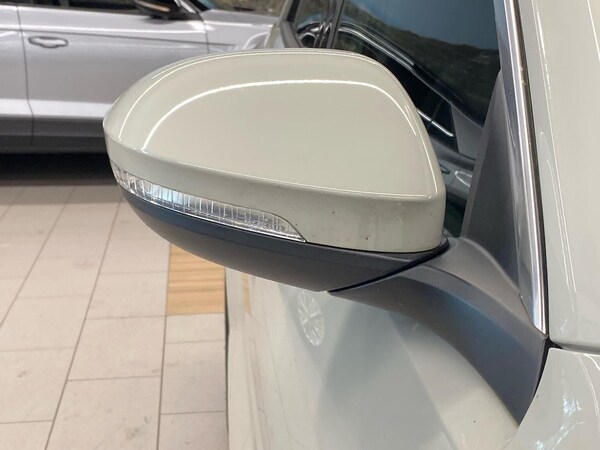 Used Volkswagen T-Roc 2022 for sale - 75956197: Photo 33