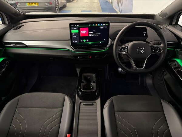 Used Volkswagen ID.4 2025 for sale - 76287302: Photo 8