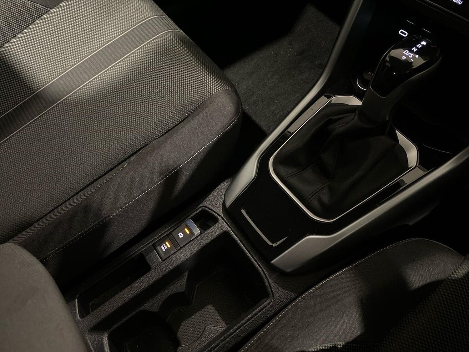 Used Volkswagen T-Roc 2023 for sale - 76541884: Photo 13