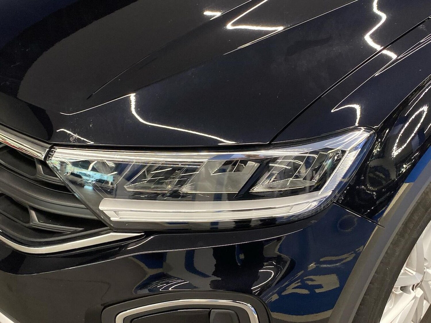 Used Volkswagen T-Roc 2023 for sale - 76541884: Photo 30