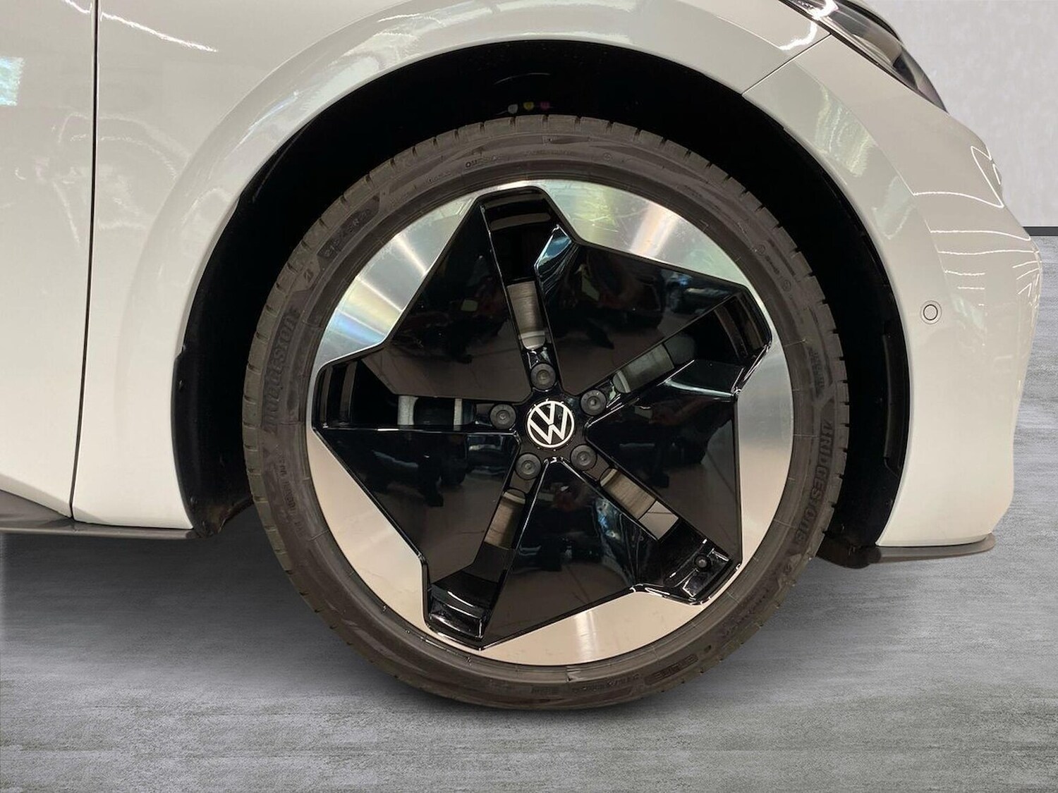 Used Volkswagen ID.3 2025 for sale - 75907185: Photo 6