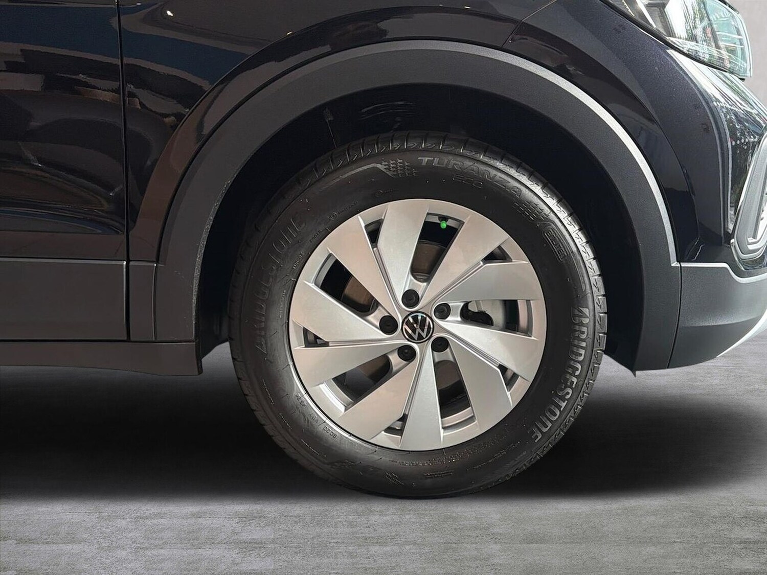 Used Volkswagen T-Cross 2025 for sale - 76143006: Photo 6