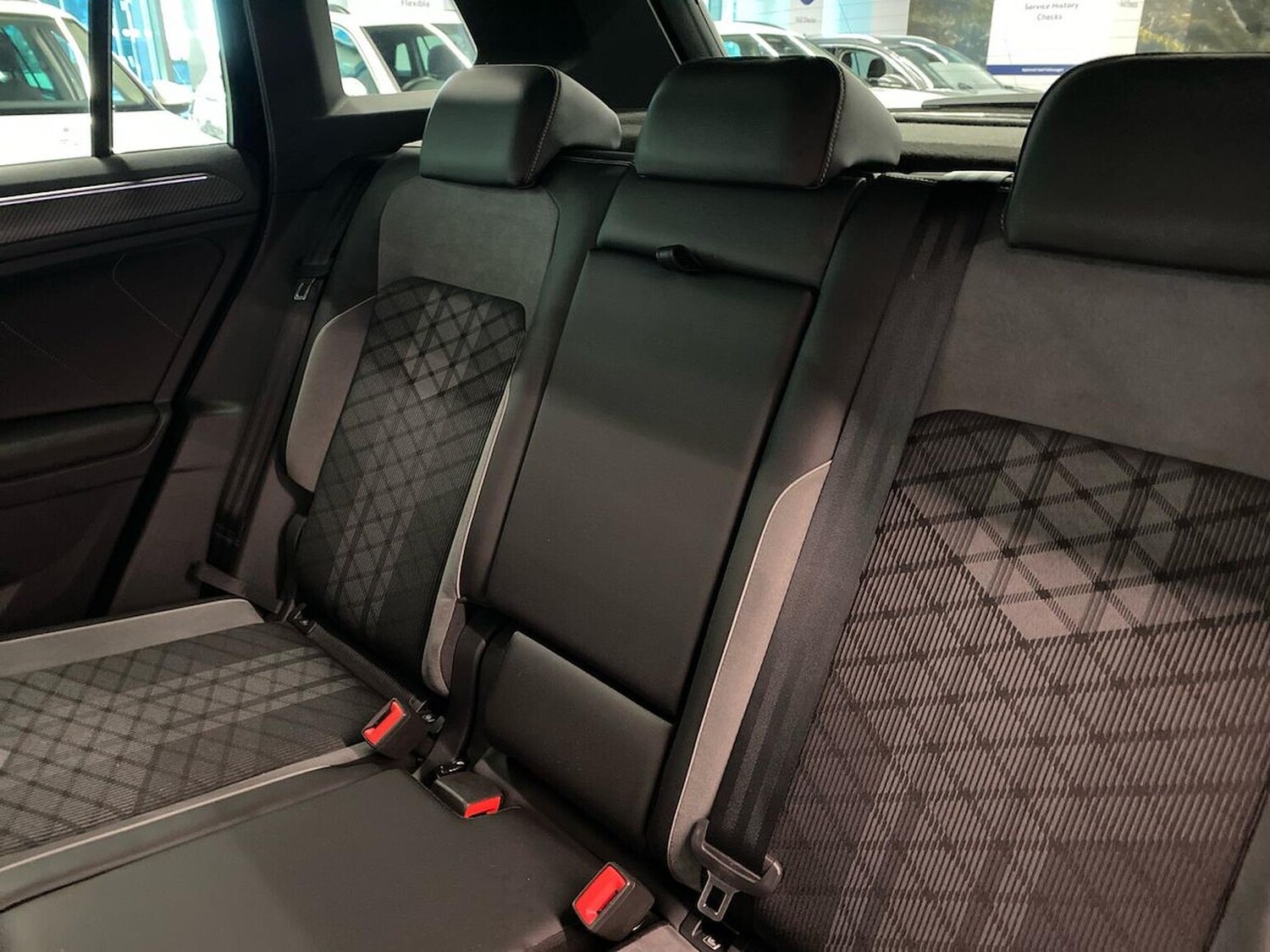 Used Volkswagen Tiguan 2024 for sale - 77946131: Photo 16