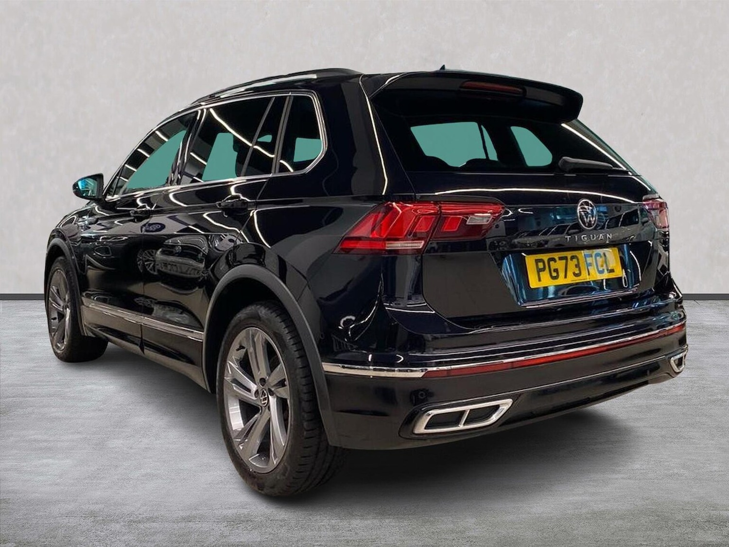 Used Volkswagen Tiguan 2024 for sale - 77946131: Photo 2