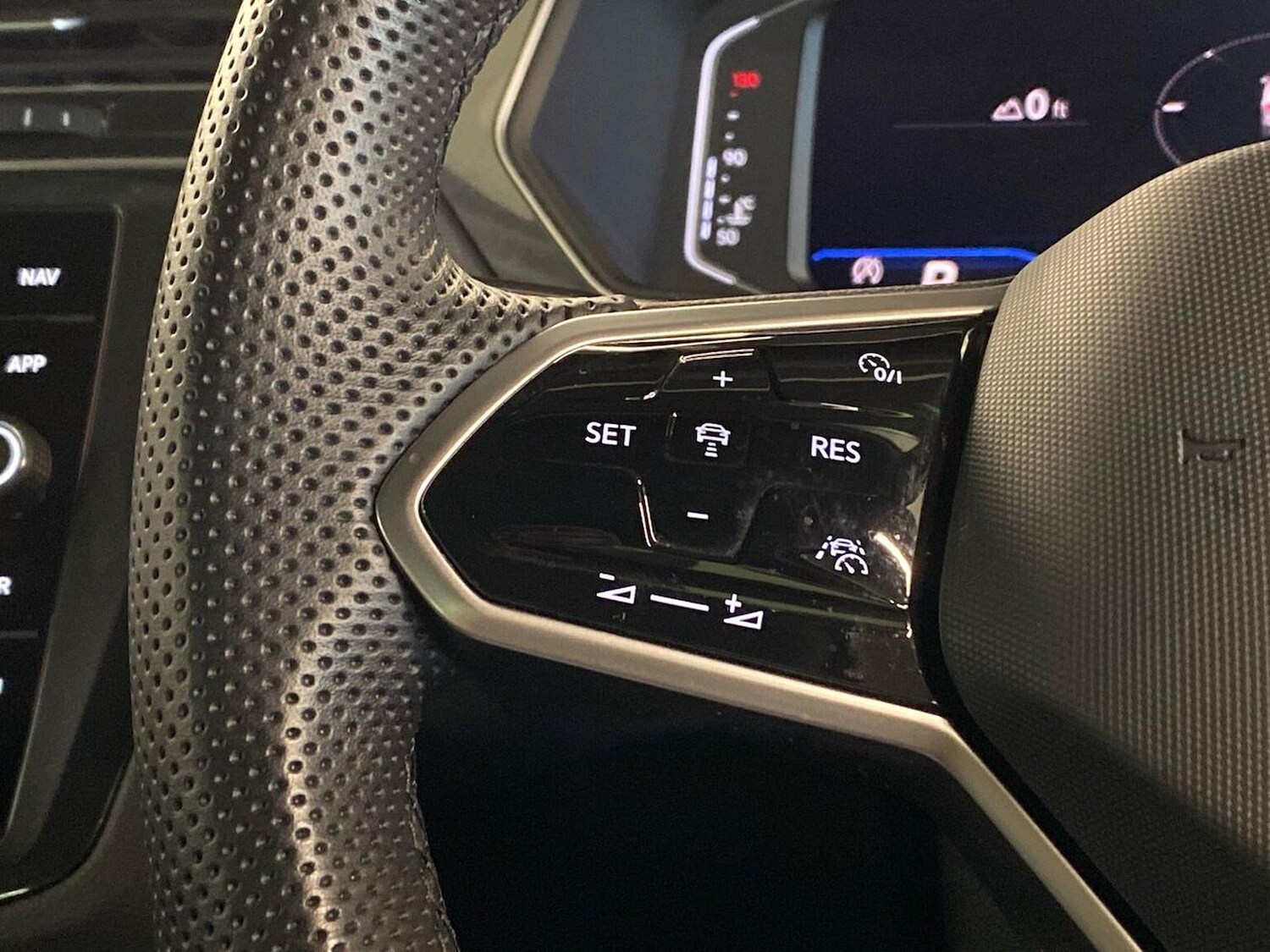 Used Volkswagen Tiguan 2024 for sale - 77946131: Photo 26