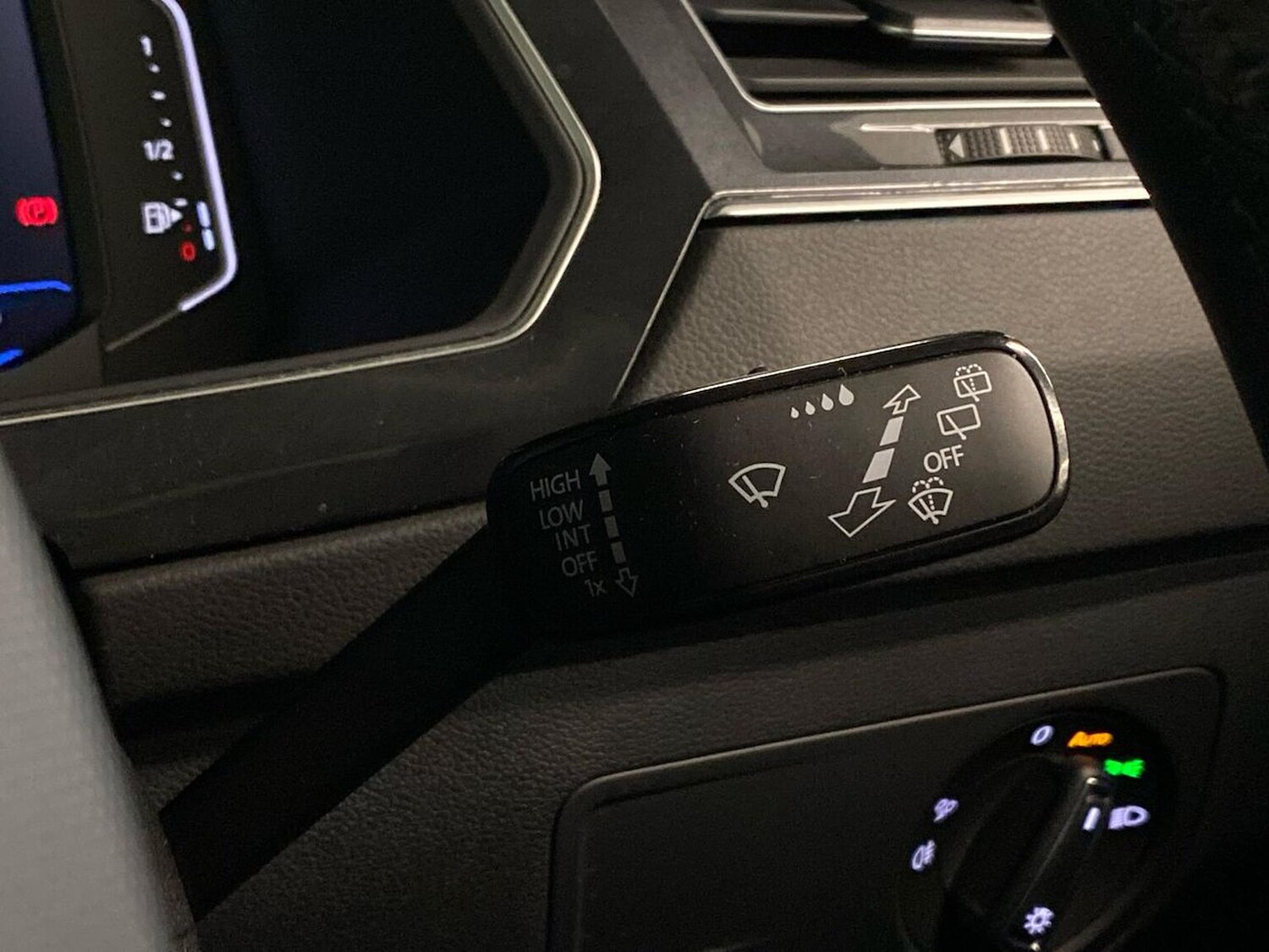 Used Volkswagen Tiguan 2024 for sale - 77946131: Photo 27