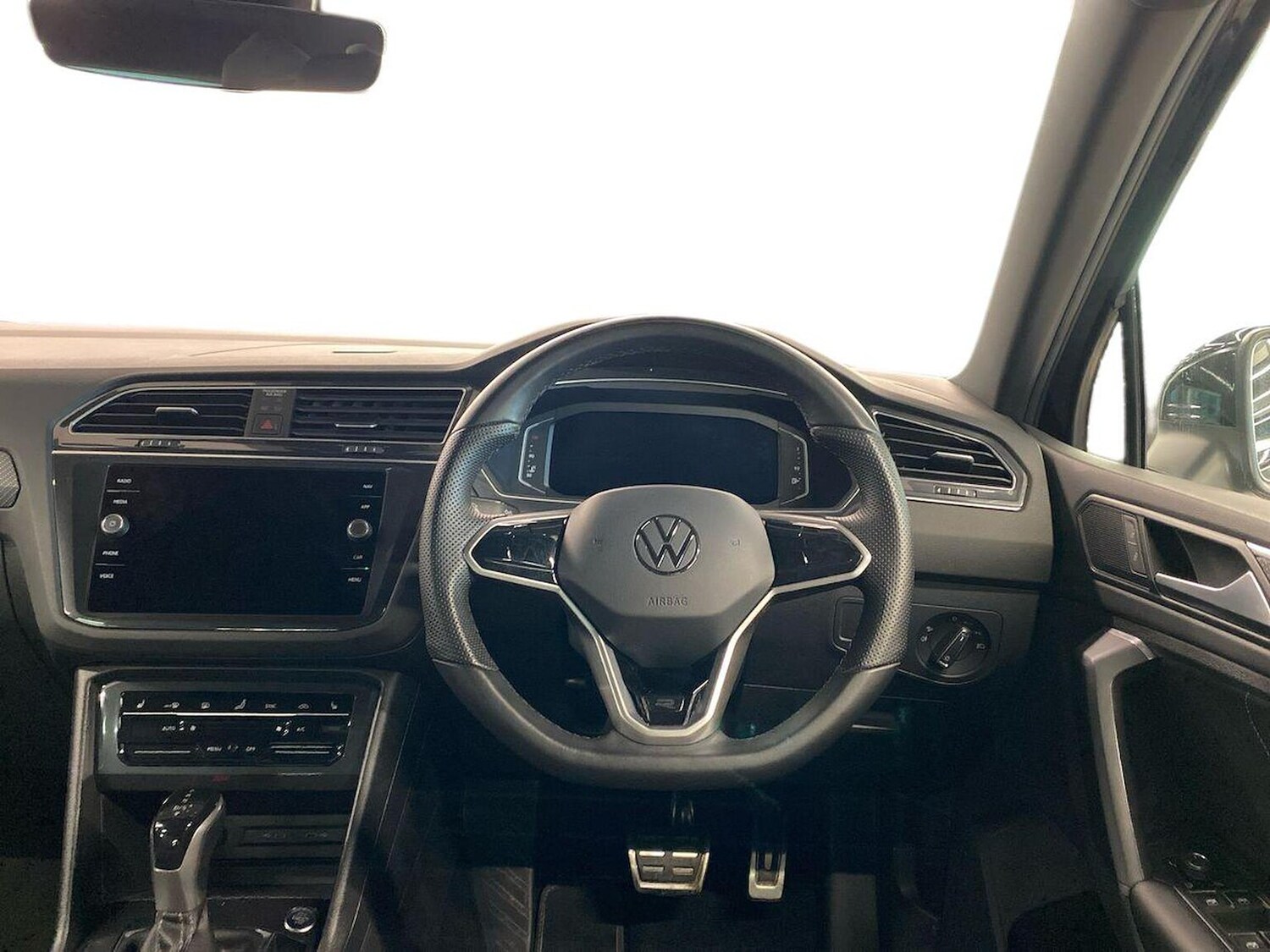 Used Volkswagen Tiguan 2024 for sale - 77946131: Photo 9