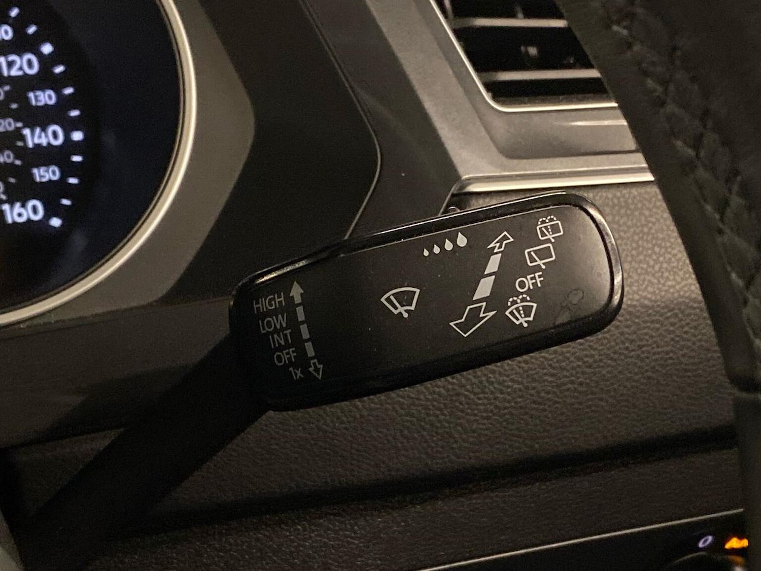 Used Volkswagen Tiguan 2020 for sale - 76735620: Photo 27