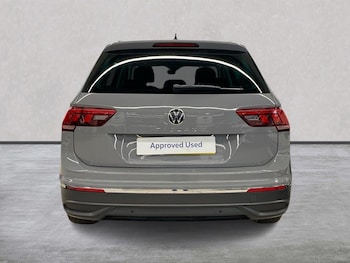 Used Volkswagen Tiguan 2020 for sale - 76735620: Photo