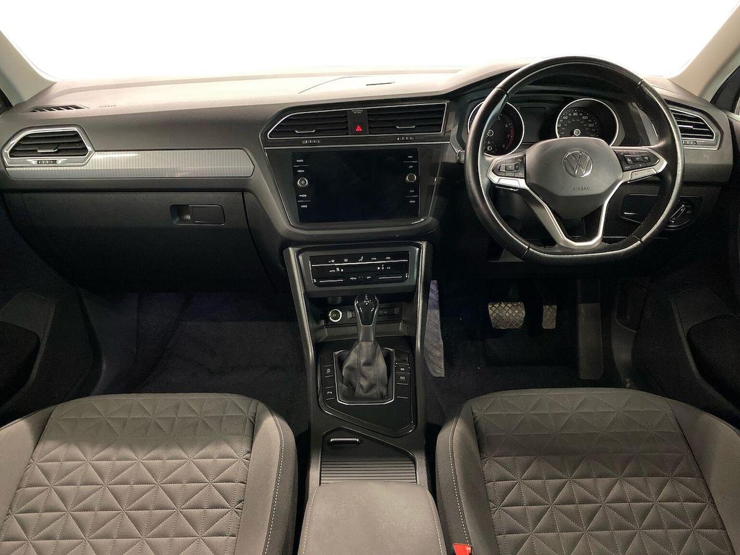 Used Volkswagen Tiguan 2020 for sale - 76735620: Photo 8