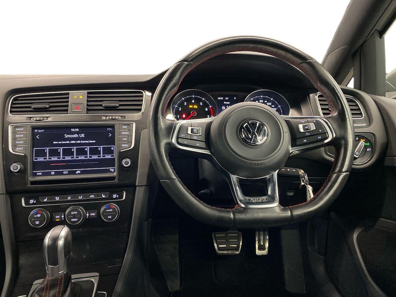 Used Volkswagen Golf 2017 for sale - 77062296: Photo 11