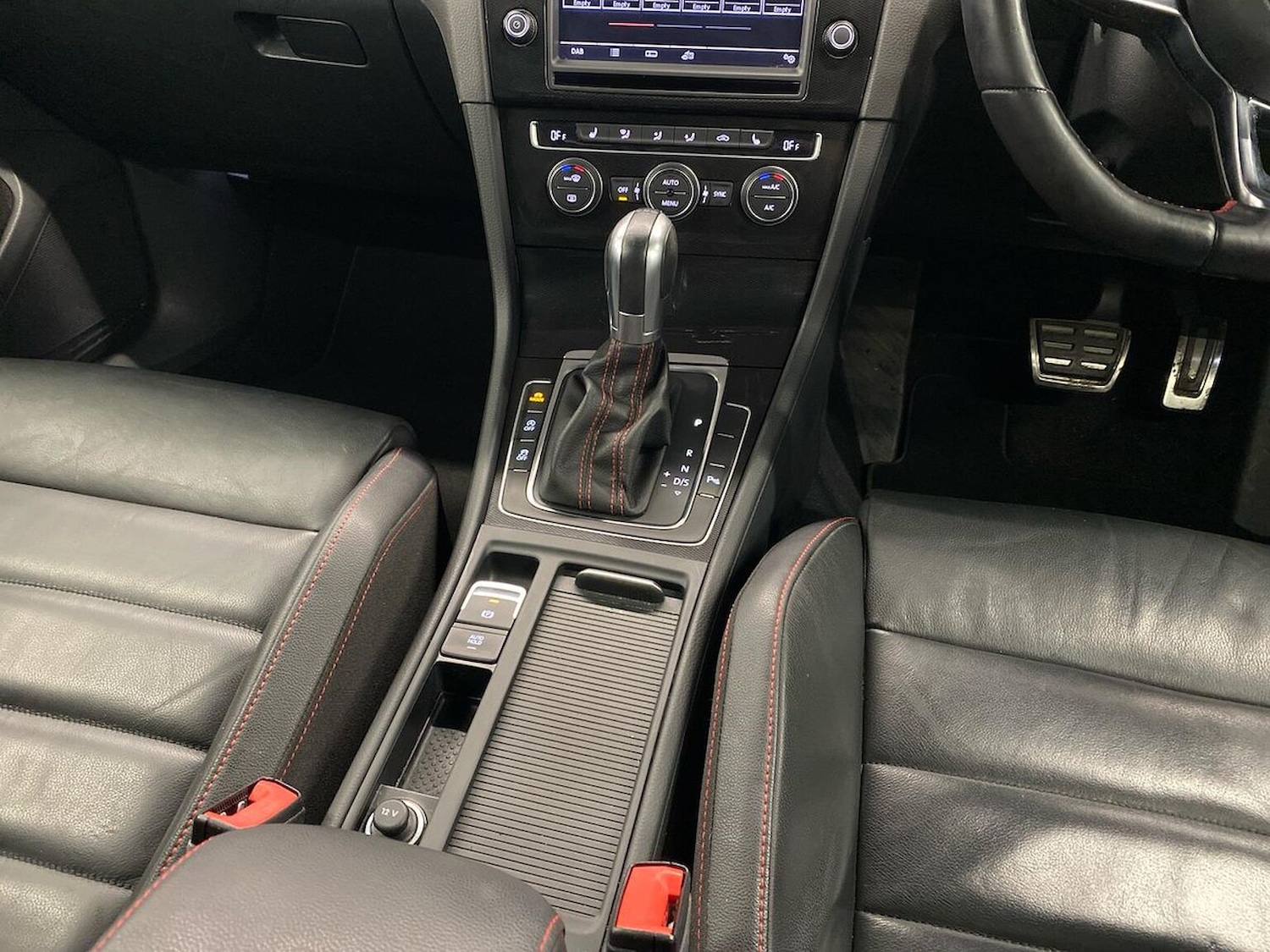 Used Volkswagen Golf 2017 for sale - 77062296: Photo 15