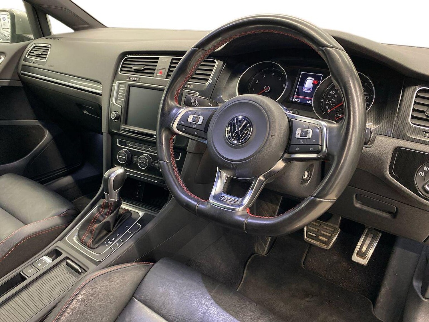 Used Volkswagen Golf 2017 for sale - 77062296: Photo 17