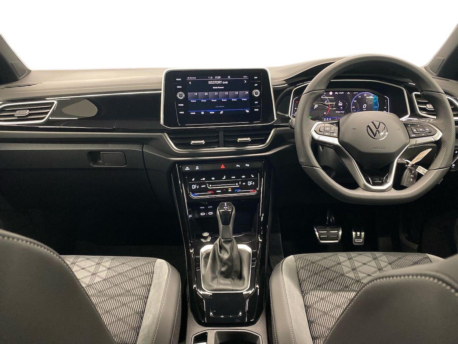 Used Volkswagen T-Roc 2025 for sale - 77073251: Photo 10