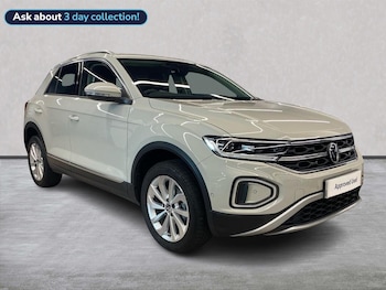 Used Volkswagen T-Roc 2024 for sale - 78761745: Photo