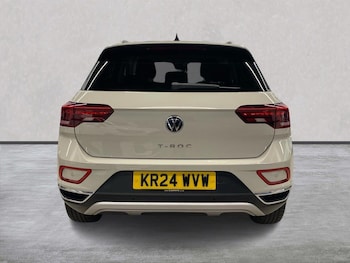 Used Volkswagen T-Roc 2024 for sale - 78761745: Photo