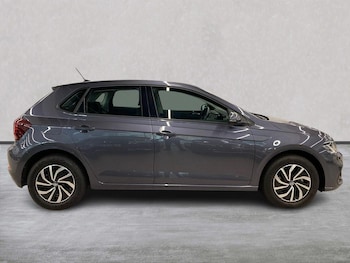 Used Volkswagen Polo 2022 for sale - 75731080: Photo