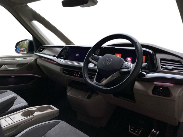Used Volkswagen Multivan 2024 for sale - 76237069: Photo 15