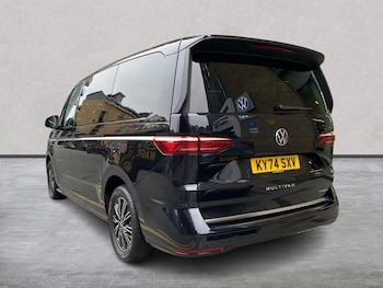 Used Volkswagen Multivan 2024 for sale - 76237069: Photo 2