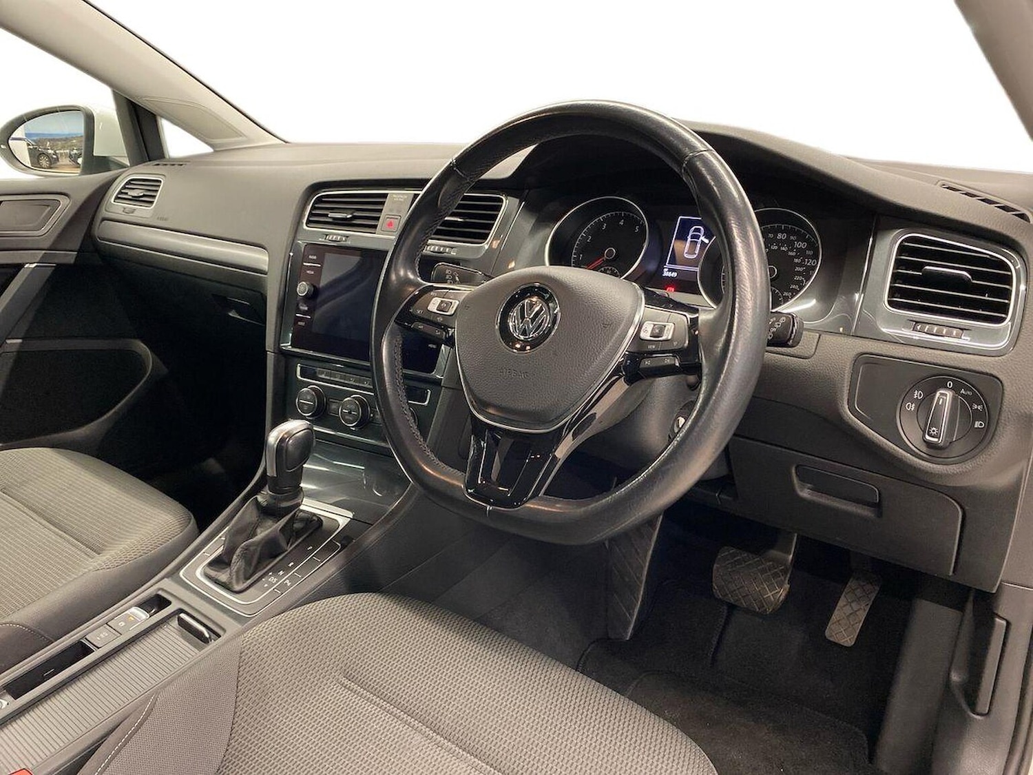 Used Volkswagen Golf 2020 for sale - 76979908: Photo 16