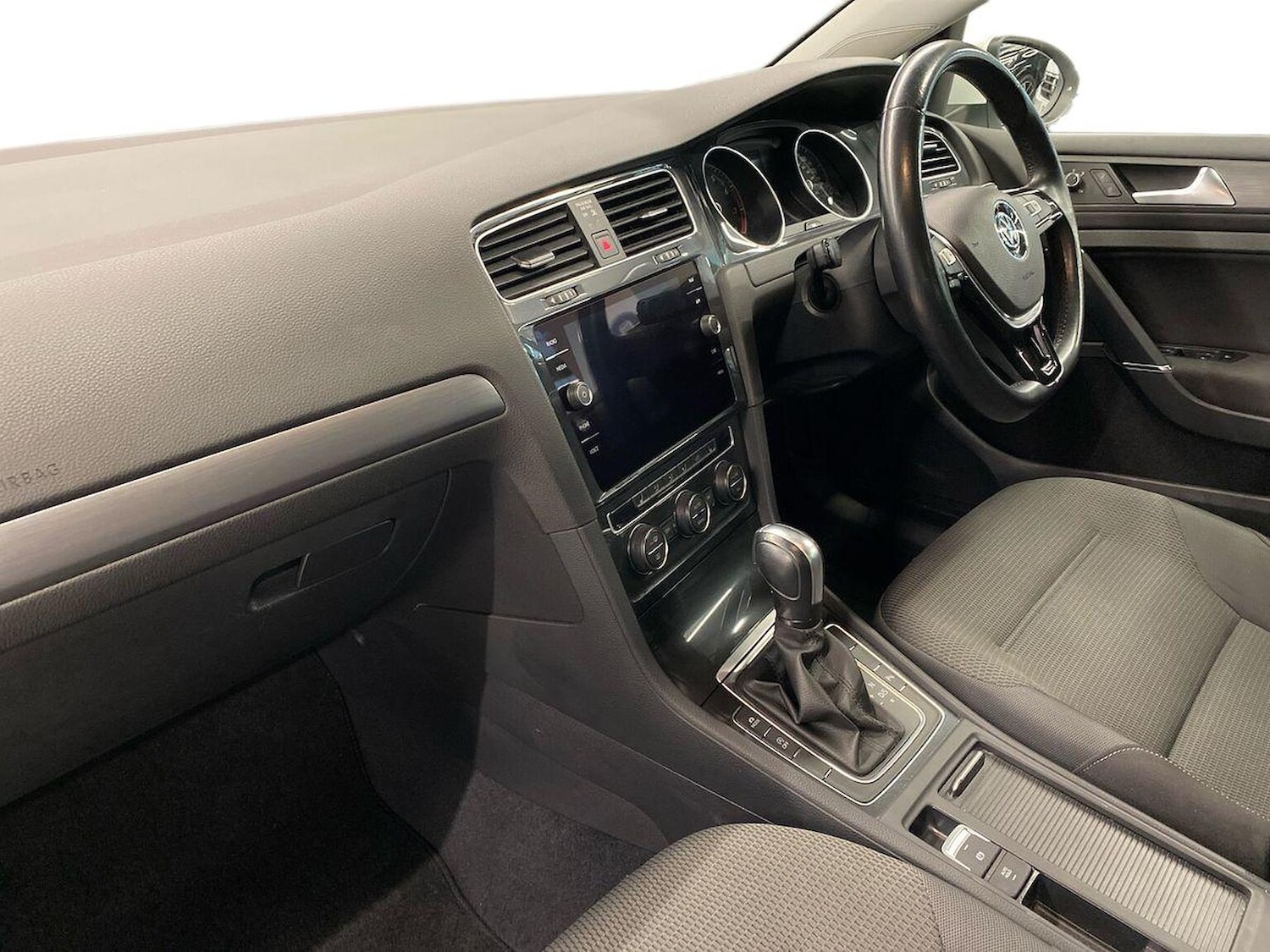 Used Volkswagen Golf 2020 for sale - 76979908: Photo 8