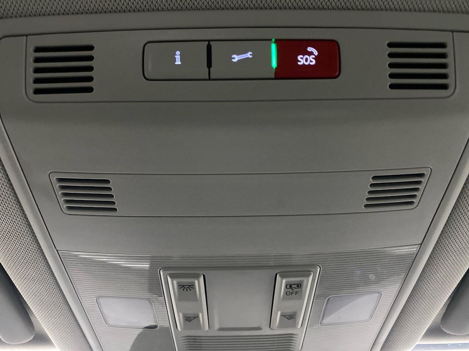 Used Volkswagen T-Roc 2022 for sale - 77487817: Photo 14