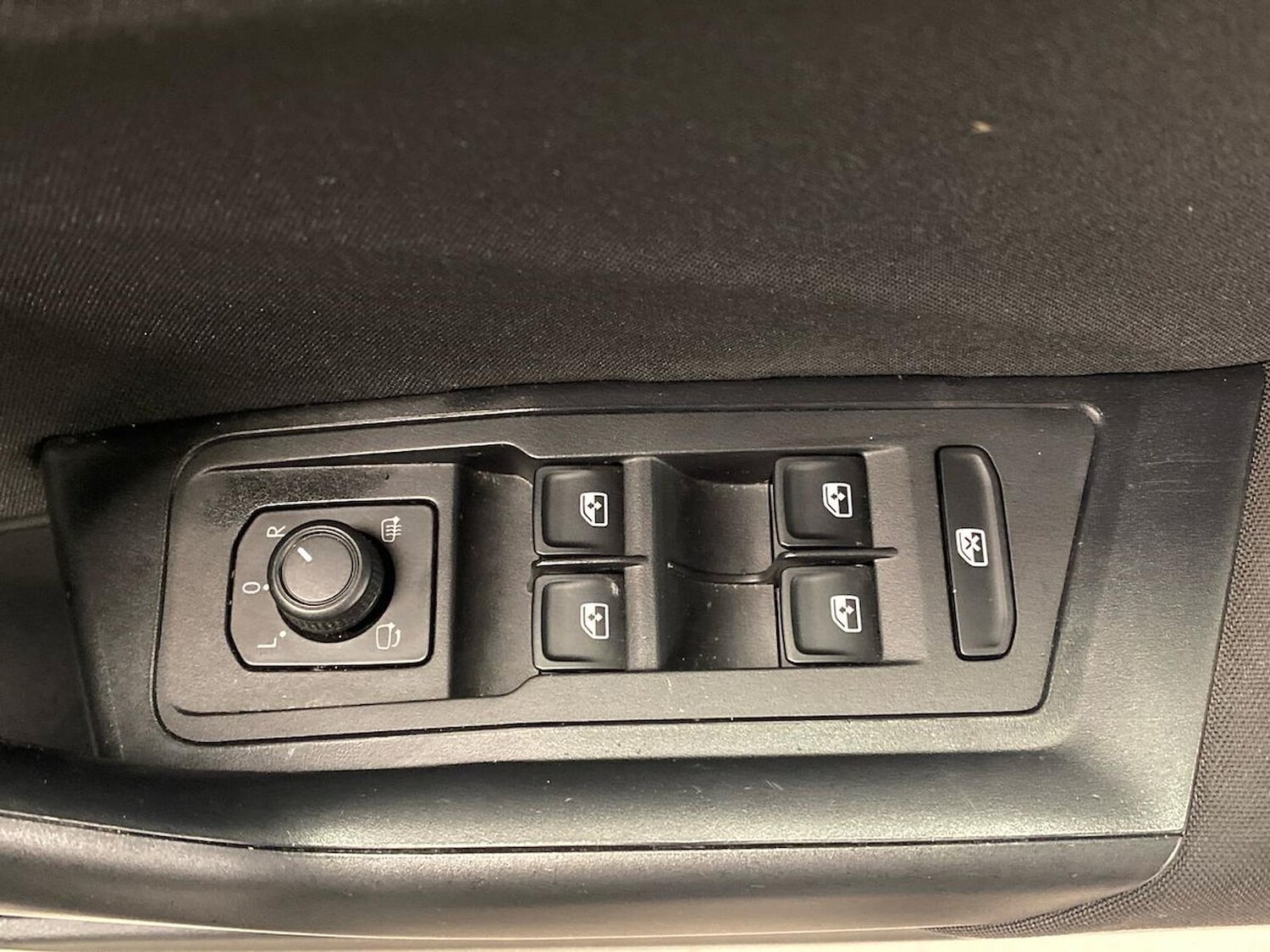 Used Volkswagen T-Roc 2022 for sale - 77487817: Photo 21