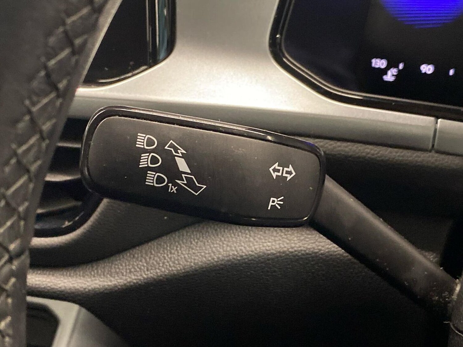 Used Volkswagen T-Roc 2022 for sale - 77487817: Photo 28