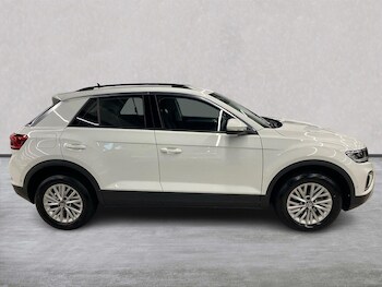 Used Volkswagen T-Roc 2022 for sale - 77487817: Photo