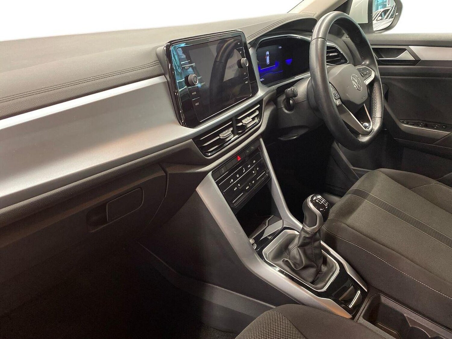 Used Volkswagen T-Roc 2022 for sale - 77487817: Photo 7