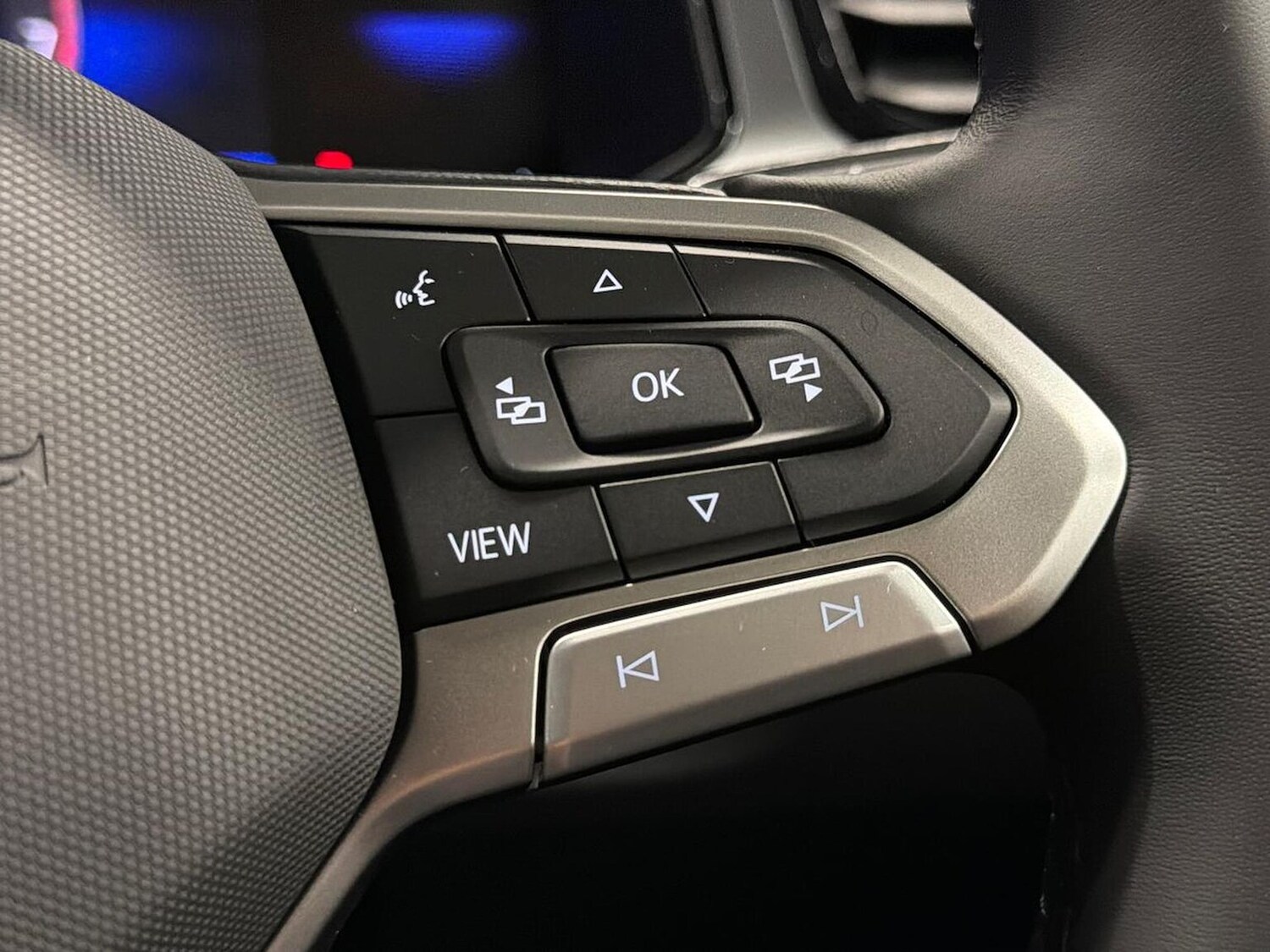 Used Volkswagen T-Roc 2025 for sale - 76219196: Photo 25