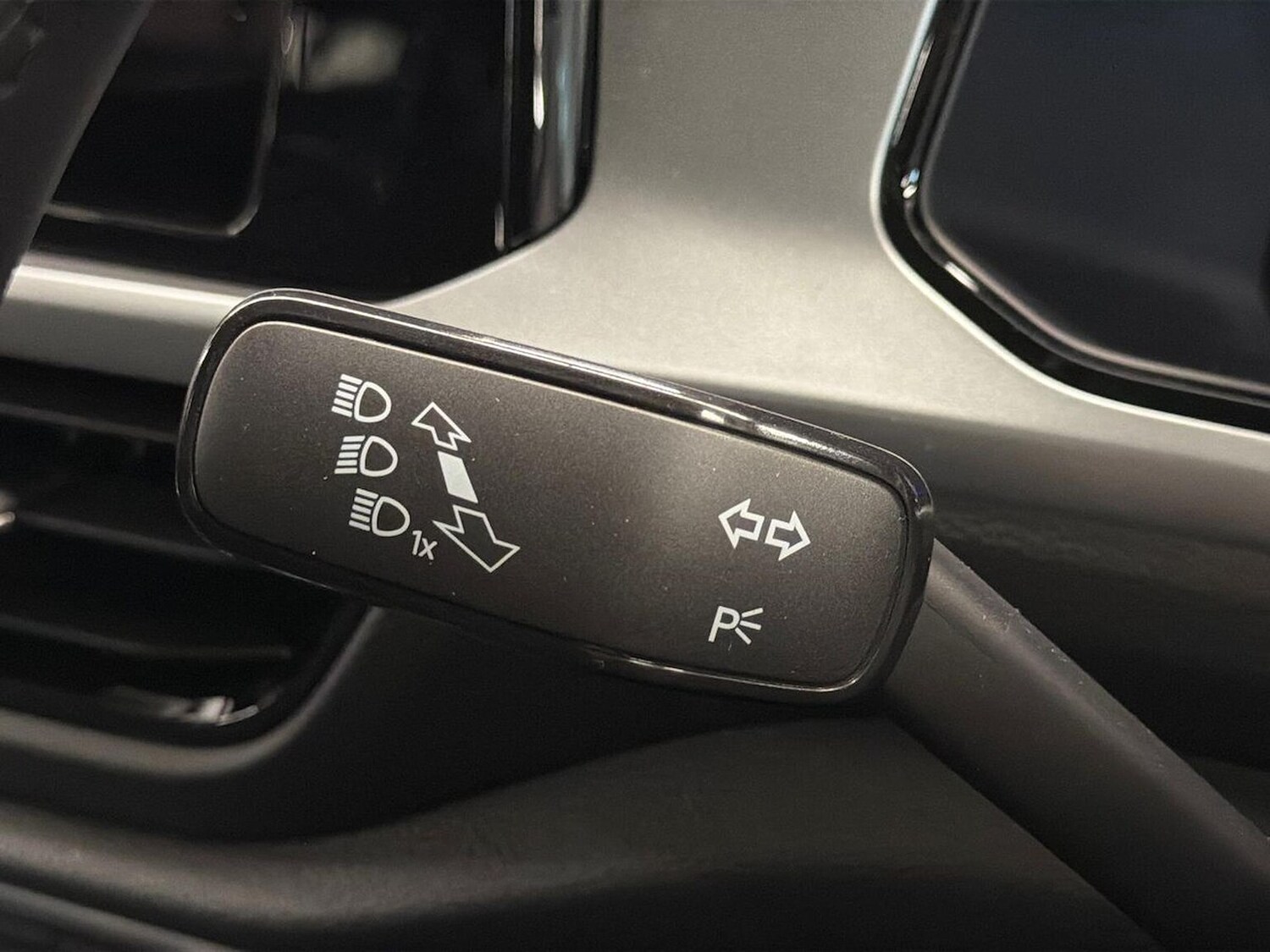 Used Volkswagen T-Roc 2025 for sale - 76219196: Photo 28