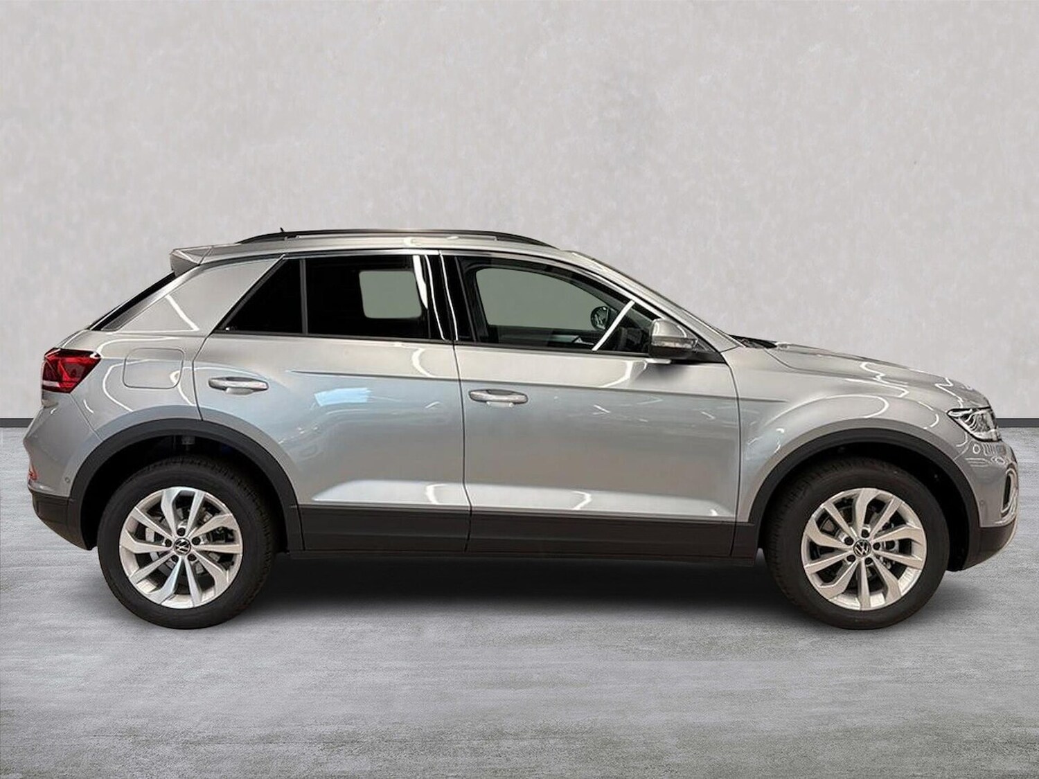 Used Volkswagen T-Roc 2025 for sale - 76219196: Photo 3