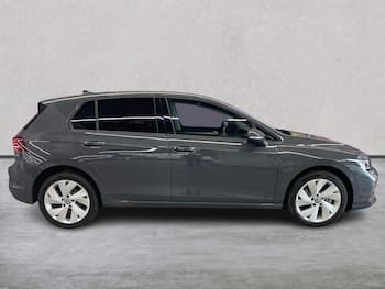 Used Volkswagen Golf 2025 for sale - 79650020: Photo