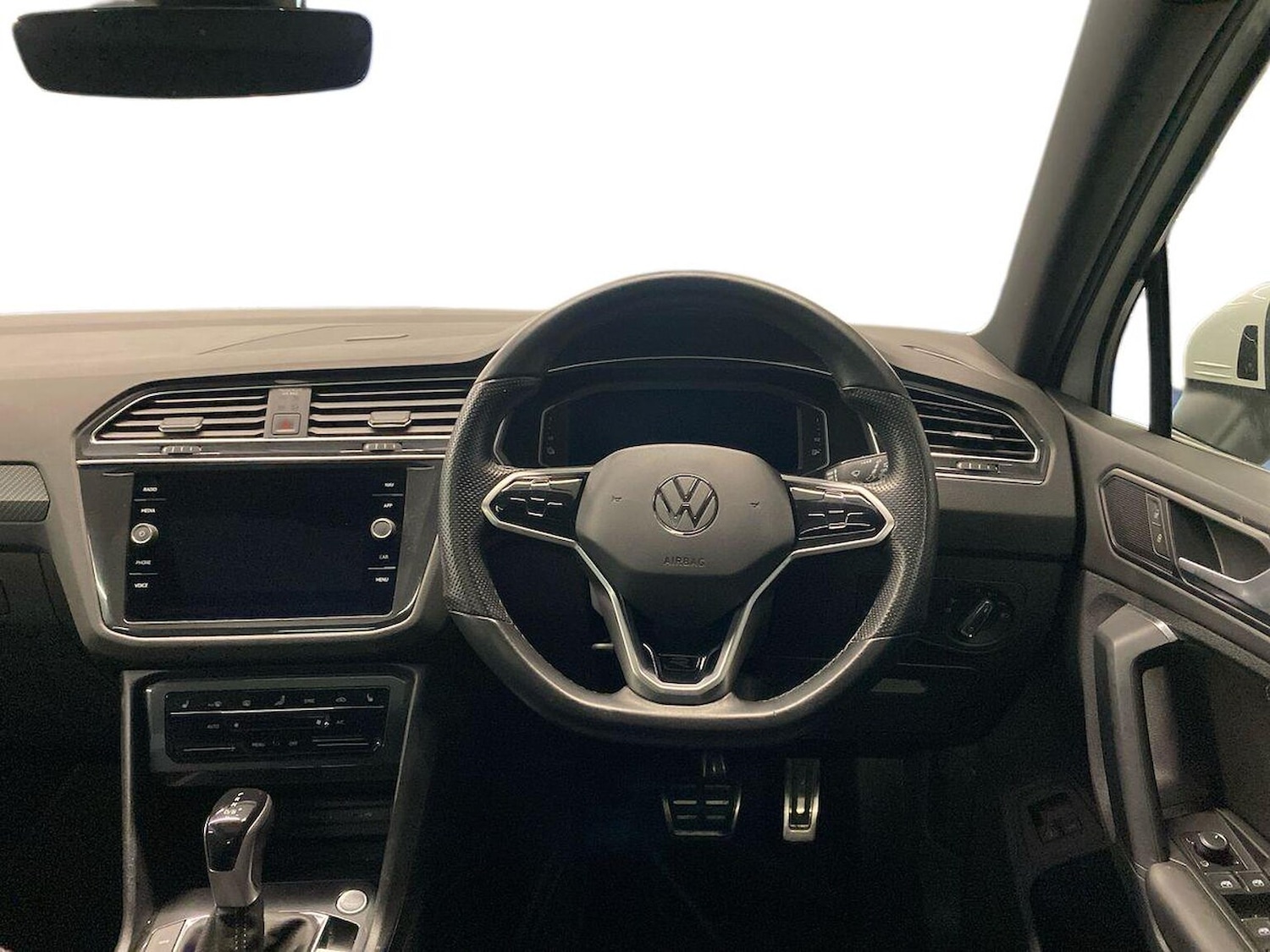 Used Volkswagen Tiguan 2023 for sale - 76182438: Photo 9