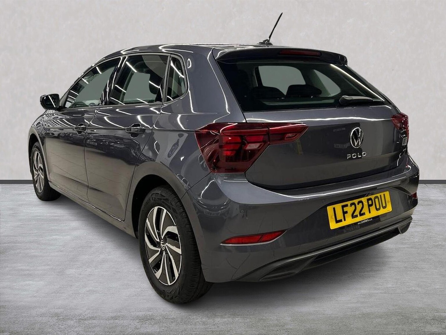 Used Volkswagen Polo 2022 for sale - 76471105: Photo 2