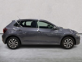 Used Volkswagen Polo 2022 for sale - 76471105: Photo